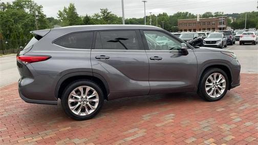 2022 Toyota Highlander Limited