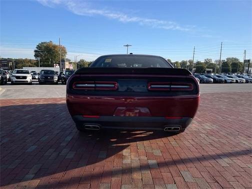 2022 Dodge Challenger SXT
