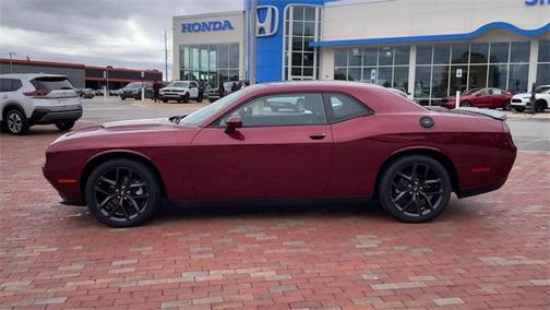 2022 Dodge Challenger SXT