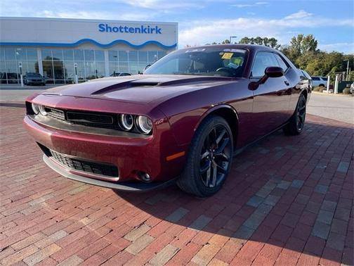 2022 Dodge Challenger SXT