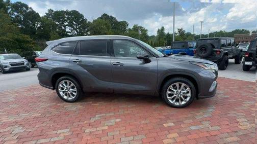 Magnetic Gray Metallic 2023 Toyota Highlander Limited