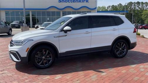 2022 Volkswagen Tiguan 2.0T SE