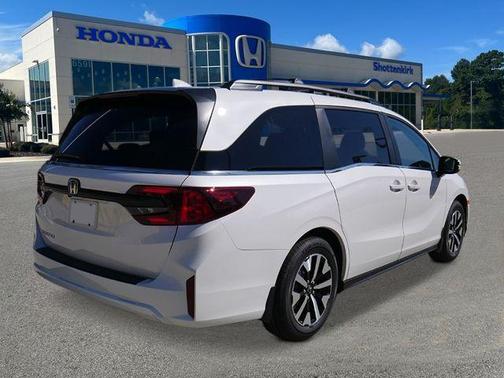 Platinum White Pearl 2026 Honda Odyssey EX-L