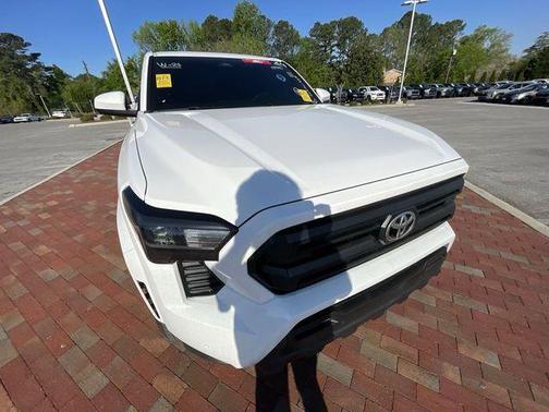 Ice 2025 Toyota Tacoma SR5