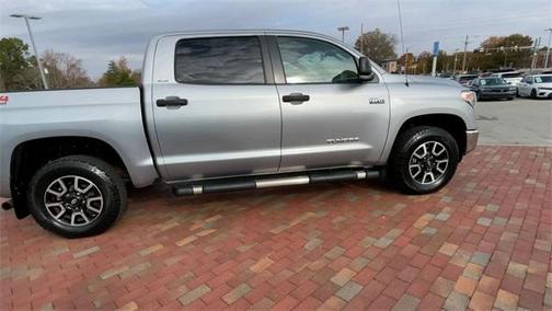 2018 Toyota Tundra SR5