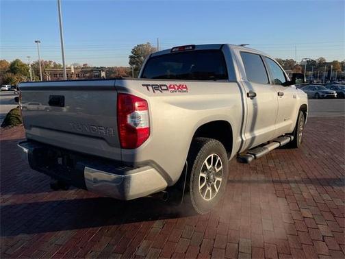 2018 Toyota Tundra SR5