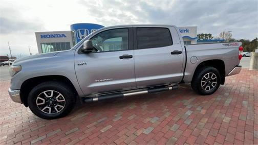 2018 Toyota Tundra SR5