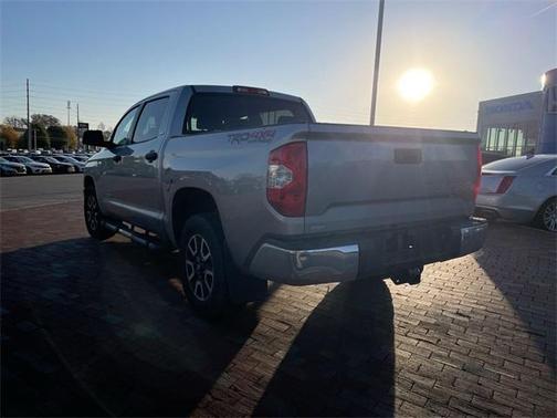 2018 Toyota Tundra SR5