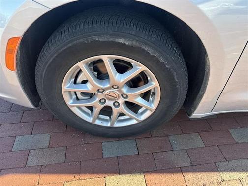 2024 Chrysler Pacifica Touring-L