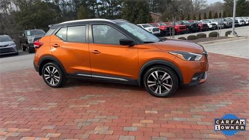 2020 Nissan Kicks SR