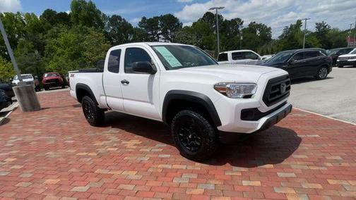 White 2022 Toyota Tacoma SR