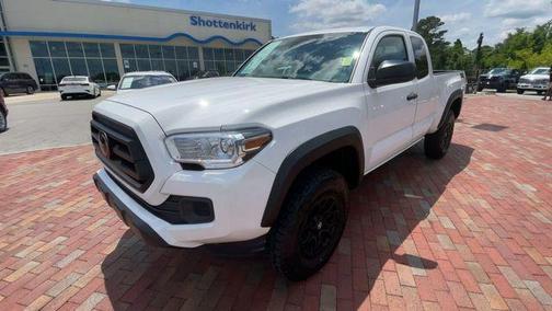 White 2022 Toyota Tacoma SR