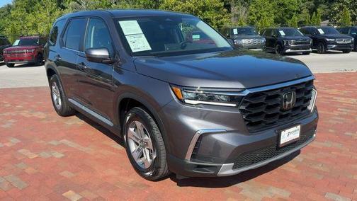 Gray 2025 Honda Pilot EX-L