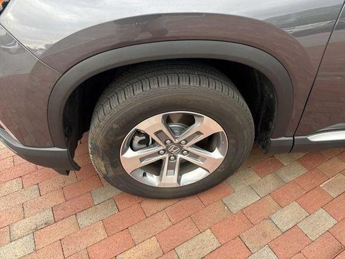 Gray 2025 Honda Pilot EX-L