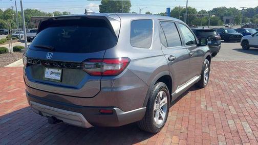 Gray 2025 Honda Pilot EX-L