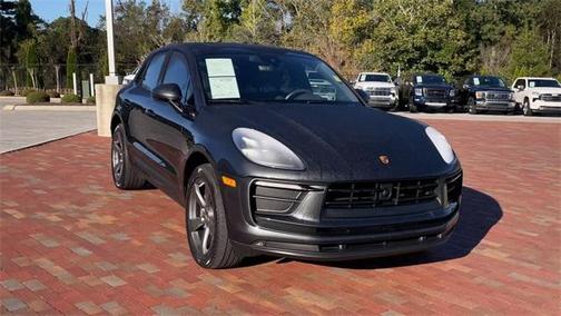 2023 Porsche Macan Base