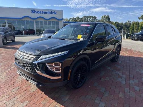 Black 2023 Mitsubishi Eclipse Cross LE
