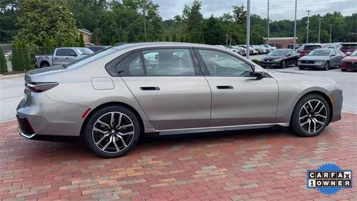 2024 BMW 740 i