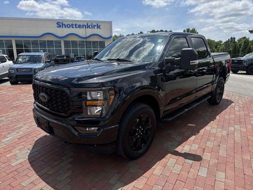 Black Metallic 2023 Ford F-150 XL