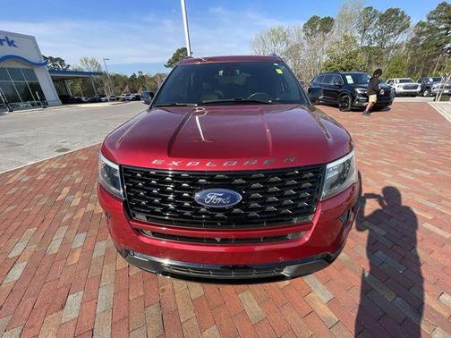 2019 Ford Explorer sport