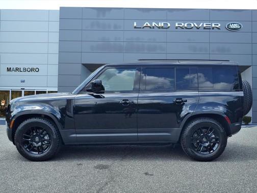 Santorini Black Metallic 2025 Land Rover Defender 110 P300