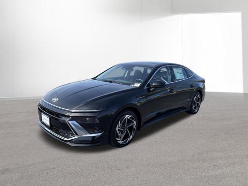 Black 2026 Hyundai SONATA SEL Sport