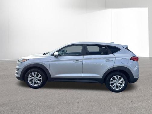 Stellar Silver 2020 Hyundai TUCSON SE