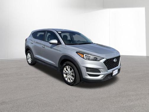 Stellar Silver 2020 Hyundai TUCSON SE