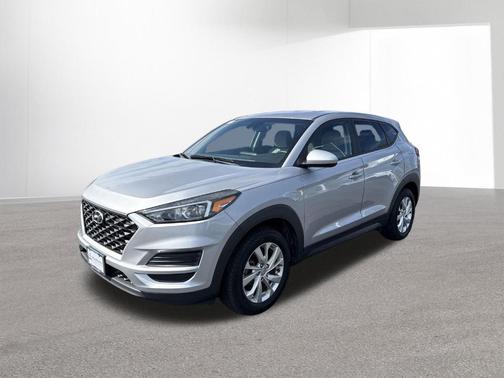 Stellar Silver 2020 Hyundai TUCSON SE
