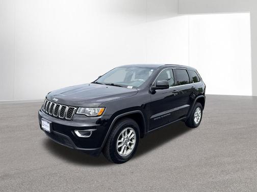 Diamond Black 2018 Jeep Grand Cherokee Laredo