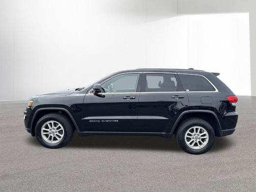 Diamond Black 2018 Jeep Grand Cherokee Laredo