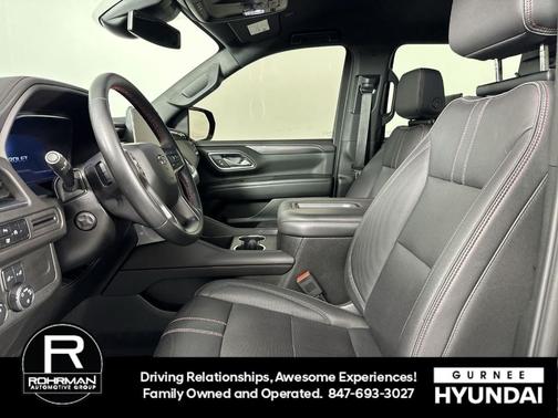 2023 Chevrolet Suburban RST