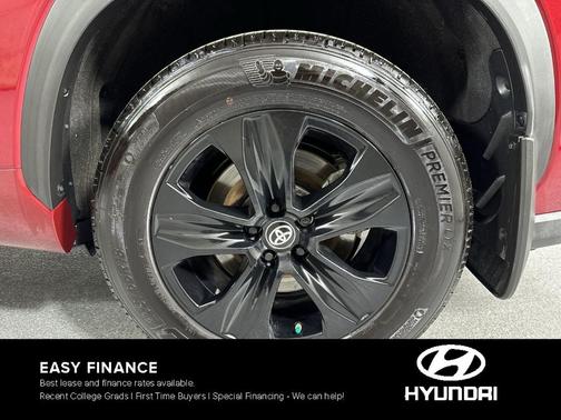 2024 Toyota Highlander Hybrid XLE