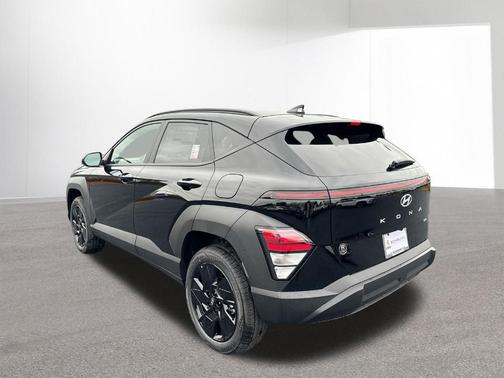 Abyss Black Pearl 2026 Hyundai KONA SEL Sport