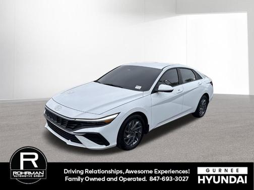 White 2024 Hyundai ELANTRA SEL