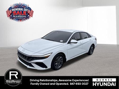 White 2024 Hyundai ELANTRA SEL