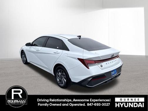 White 2024 Hyundai ELANTRA SEL