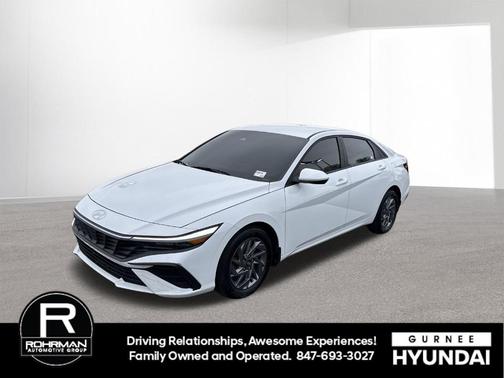 White 2024 Hyundai ELANTRA SEL