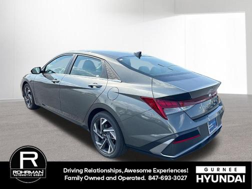 2025 Hyundai ELANTRA Limited