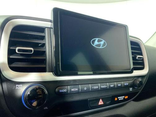 2022 Hyundai VENUE Limited