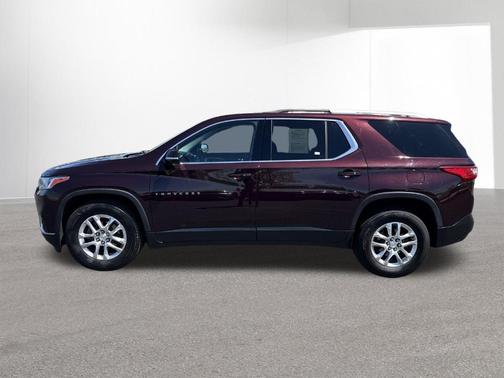 Black Currant Metallic 2018 Chevrolet Traverse LT Cloth