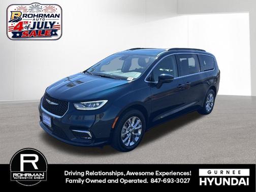 Fathom Blue Pearlcoat 2022 Chrysler Pacifica Touring-L