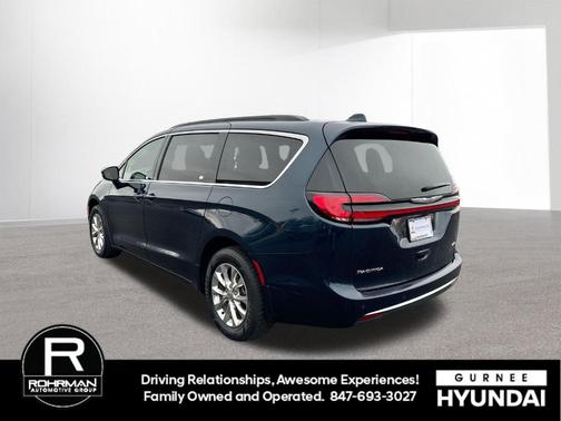 2022 Chrysler Pacifica Touring-L