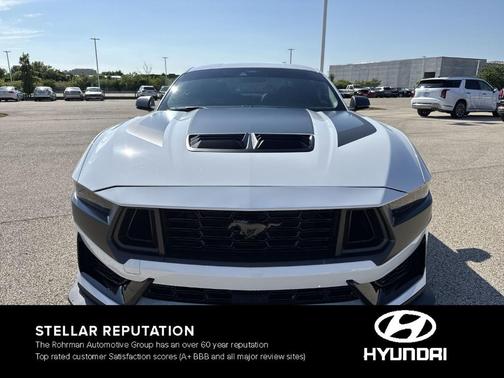 2024 Ford Mustang Dark Horse