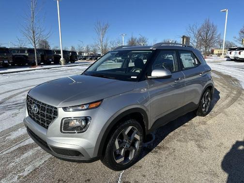 2025 Hyundai VENUE SEL