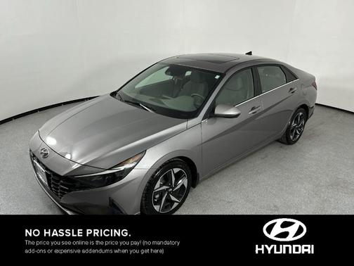 2022 Hyundai ELANTRA SEL