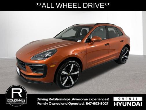 2023 Porsche Macan Base