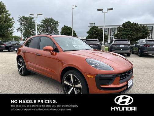 2023 Porsche Macan Base