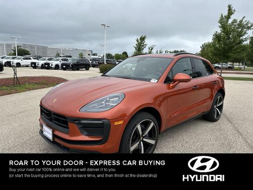 2023 Porsche Macan Base