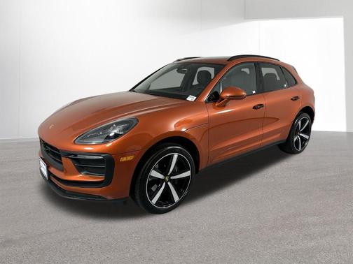 2023 Porsche Macan Base